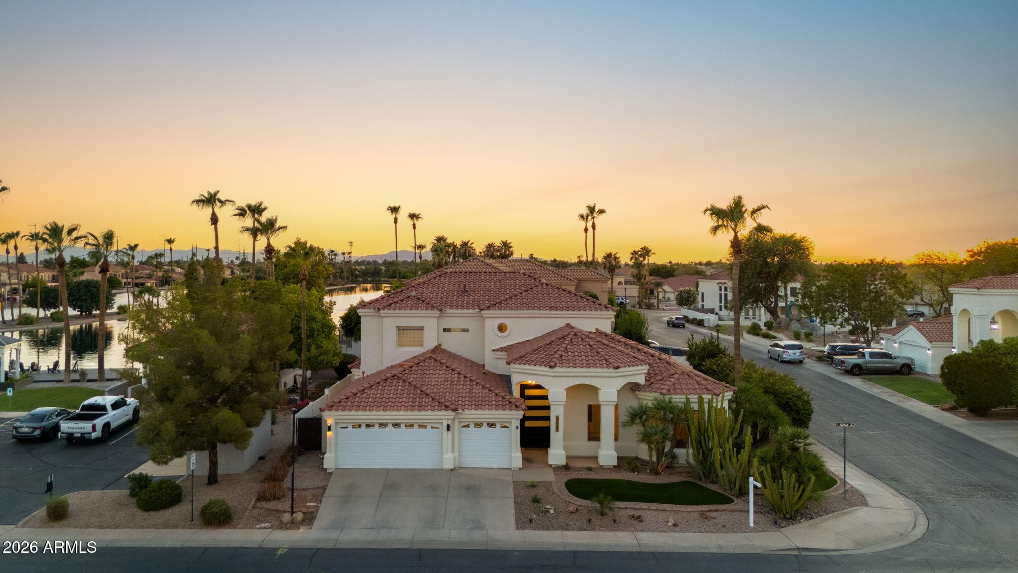 578 N Acacia Drive