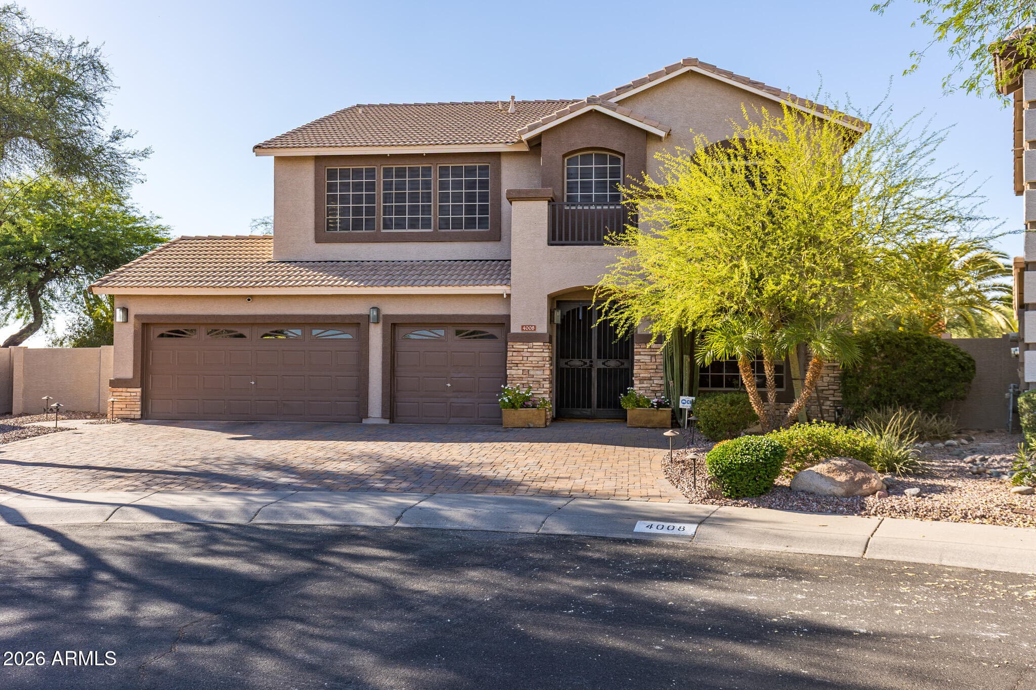 4008 LARIAT Lane